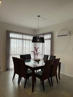 Piso entero amplio y luminoso - 0