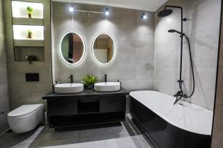 2 Bedrooms Spacious flat 7 mins to Airport - 2
