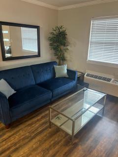 Indigo DowntownWalkable KingBed - Raleigh - 7