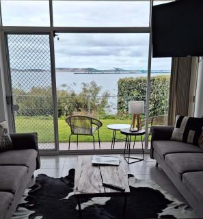 ON THE WATERS EDGE - Port Lincoln - 0