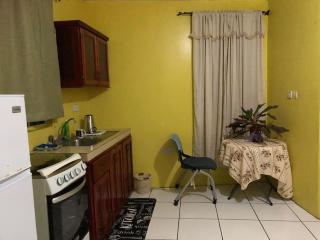 Cozy Single Getaway - 5