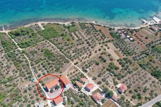 Apartments with a parking space Kraj, Pasman - 22000 - Tkon - 0