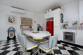 Bluebird Cottage - West Tamworth - 2