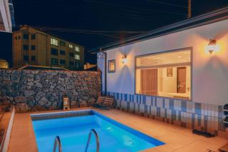 Hold in Hamdeok with Pool - 2