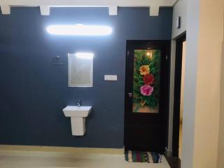 Crown imperial apartments - 5