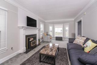 Lakeside Home in Lorain - Lorain - 3
