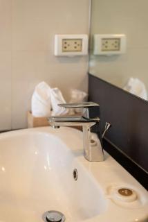 Modern Condo in Nimman (F606) by Pimolplace - Chiang Mai - 5