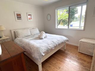 Barefoot Bungalow - Tomakin - 4