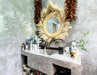 Beachfront bungalow south of Phuket - 1