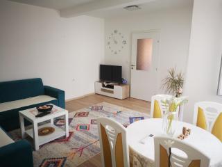 Apartman and rooms Dream House - 9