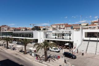 Downtown Cannes walk to Beaches and Croisette - 7