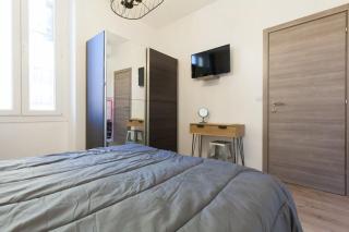 Downtown Cannes walk to Beaches and Croisette - 6