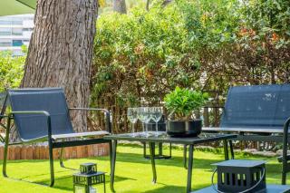 Garden-level apartment 10-min on foot to City Center - 5