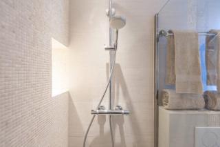 Downtown Cannes Modern 1-Br Apartment - 8