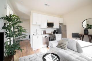 Dupont Circle 2br w wd nr nightlife metro WDC-751 - Washington, D.C. - 9