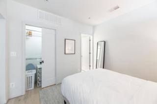 H Street 1br w wd nr light rail station WDC-756 - 3