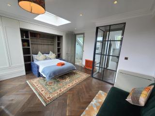 Boutique Linden Gardens 1st floor and loft apartments - 1