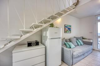 Valdarke Seaside Apartment - Happy Rentals - Mali Lošinj - 4