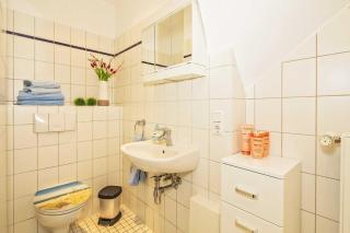 Tarnowskis Remise Villa Seeblick, nur 50m zum Strand, WLAN - Neuhof - 4