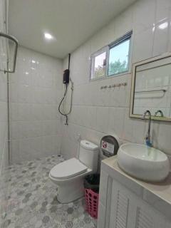 Blanco Beach Bar Hostel - Phi Phi Don - 2