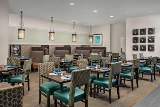 DoubleTree by Hilton Chicago O'Hare Airport-Rosemont - Rosemont - 3