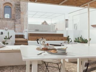 Palazzo dei Gigli Puglia - house with heatable rooftop-Pool - 2