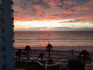 Cap d Azur beachfront apartment - Strand - 9