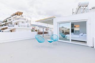 Amazing rooftop studio with large private balcony - Athènes - 9