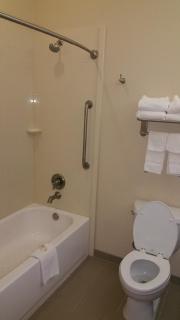 Comfort Inn & Suites Lakeside - Eagle Pass - 1