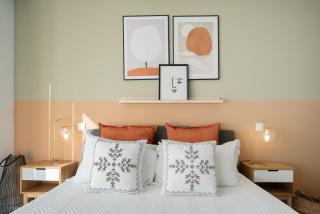 Host Wise - Restful Minimalist Flat - Balcony - 4