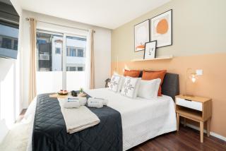 Host Wise - Restful Minimalist Flat - Balcony - 8