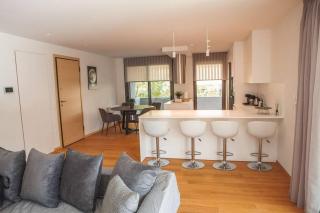 Voula Luxury Apartment - Athens - 4