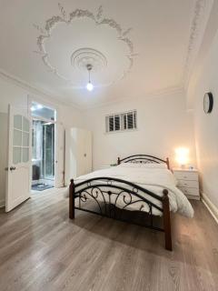 StayEasy En-Suite London - Londra - 0