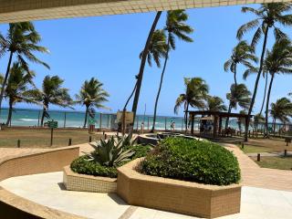 Lindo Apartamento pé na areia com serviço de limpeza - Lauro de Freitas - 9