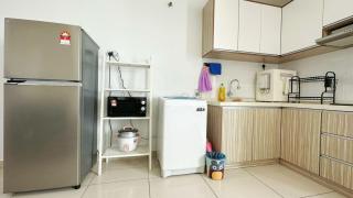 Mansion One Gleneagles Gurney Infinity Seaview Suite - George Town - 4