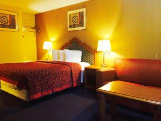 Days Inn by Wyndham McKinney - McKinney - 8