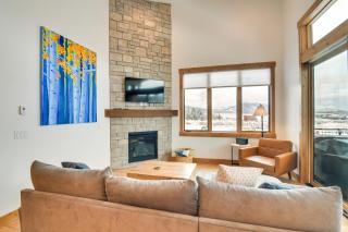 Winter Park Retreat Balcony, Hot Tub and Fireplace! - 6