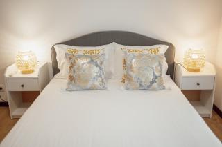 City Center Grand Apartment With Seaview Terrace by Vacationy - Porto - 5