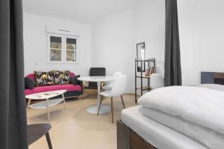 Studio 2 proche centre - parking - Fréjus - 1