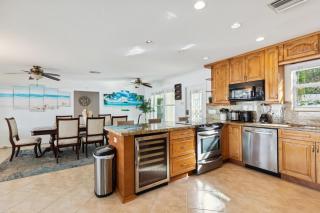 Chic Fort Lauderdale House with Private Pool - Fort Lauderdale - 2
