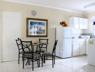 Apartment 5, Kenridge Residences, Comfortable/close to beach - Saint James - 1