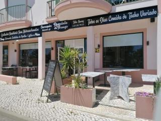 St James Apartment - Luz - 9