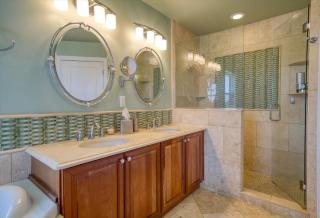 Waterfront Luxury w/ Heated Salt Pool & Golf Cart - 4