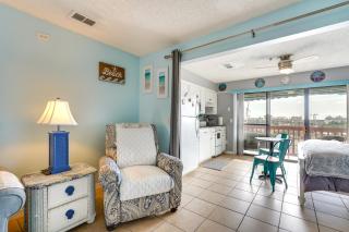 Panama City Beach Getaway - Walk to Beaches! - Panama City Beach - 1