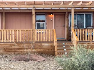 Willow Street Cottages - Bluff - 5