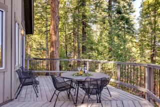 Cozy Arnold Cabin - 3 Mi to Big Trees State Park! - 8