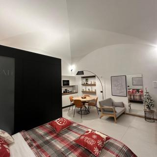 Dislocati BnB - Jacuzzi privata - Cucina - TV60" - Minimal Luxury - Marigliano - 1