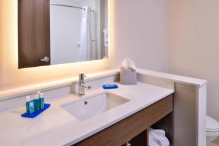 Holiday Inn Express & Suites Farmville by IHG - Farmville - 7