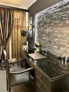 FIFTY SHADES OF BLACK - 0