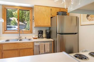 Deer Blvd 877 #4 - 4